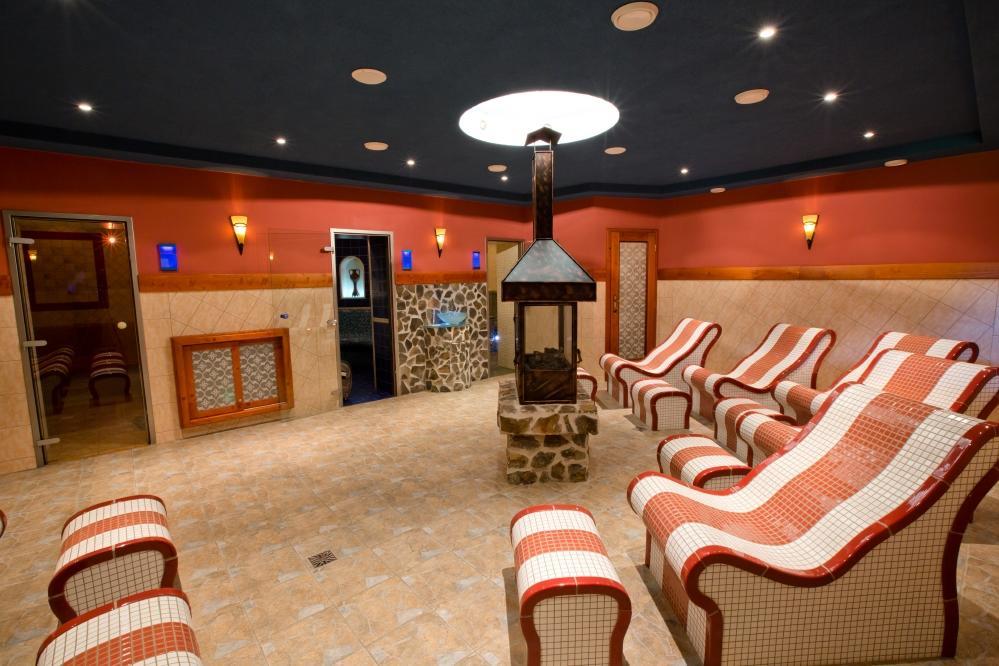 Hotel Gobor Vitanova Luaran gambar